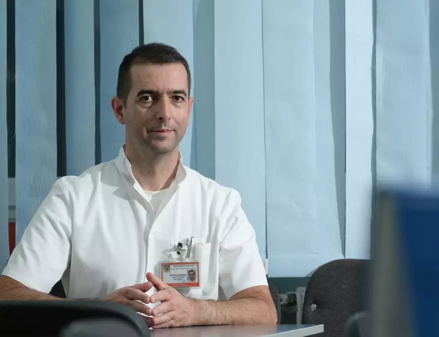 Medicii din spitalele non-COVID, afectați și ei de burnout. Rezident: „A fost un an ca niște pumni în cap”