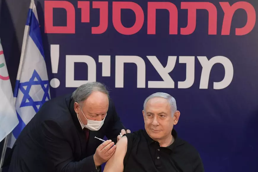 INTERVIU | Medicul lui Benjamin Netanyahu spune că Israelul vaccinează și noaptea