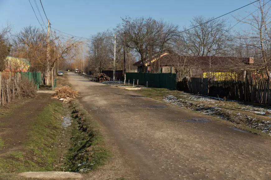 REPORTAJ. Cum decurge vaccinarea anti-Covid 19 în România ignorată. Eligibili pentru etapa a doua, vor prinde locuri în a treia