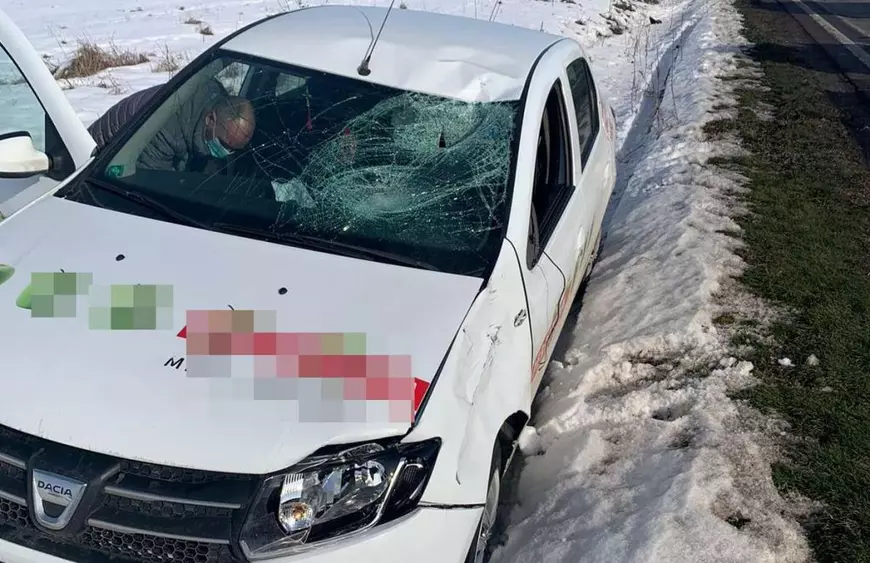 Șofer de TIR aproape ucis, după o ceartă pe stație cu un șofer de dubă, la Drăgănești Vlașca. A fost aruncat în fața unei alte mașini