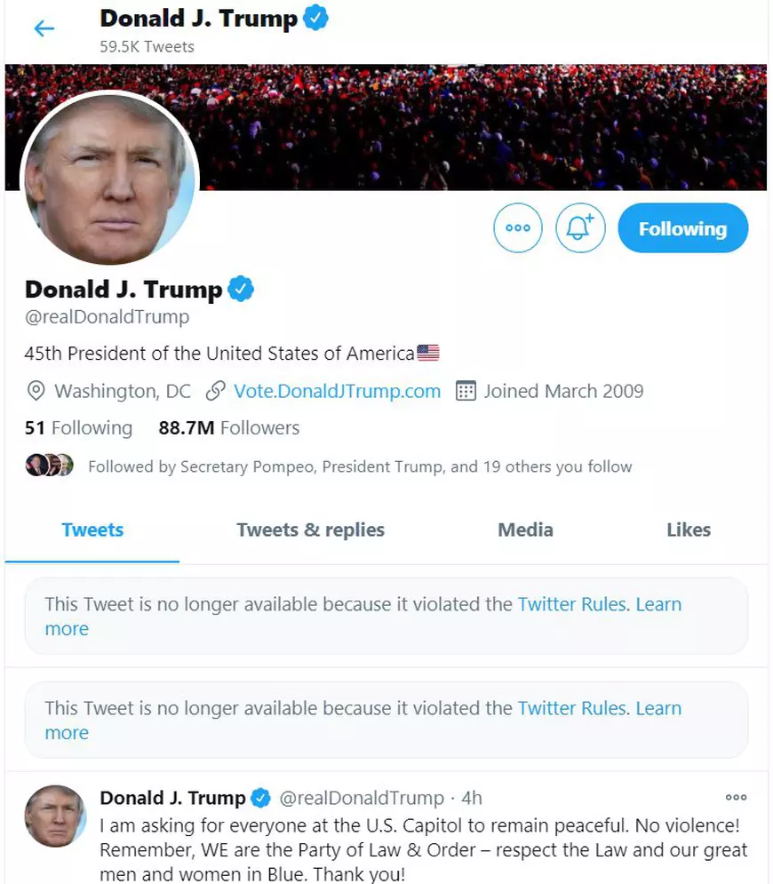 Twitter a blocat temporar contul lui Trump și avertizează că îl va șterge definitiv. Sancțiuni de la Facebook și YouTube