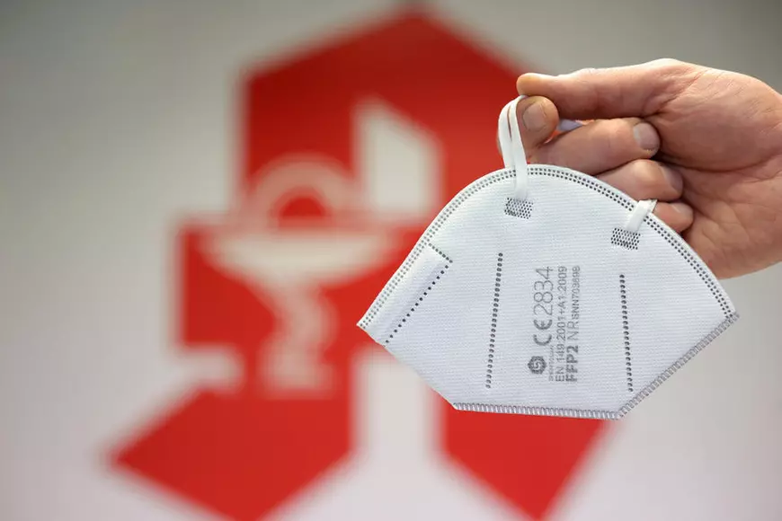 Măștile de protecție, înlocuite cu măști medicale în tot mai multe state UE. Germania și Austria au impus FFP1 și FFP2