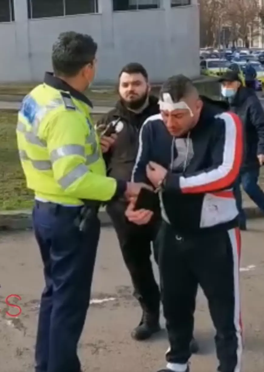 VIDEO | Un criminal eliberat și-a făcut praf mașina la Ovidiu, apoi a fugit din spital înainte de alcooltest. Când a fost prins a început să plângă