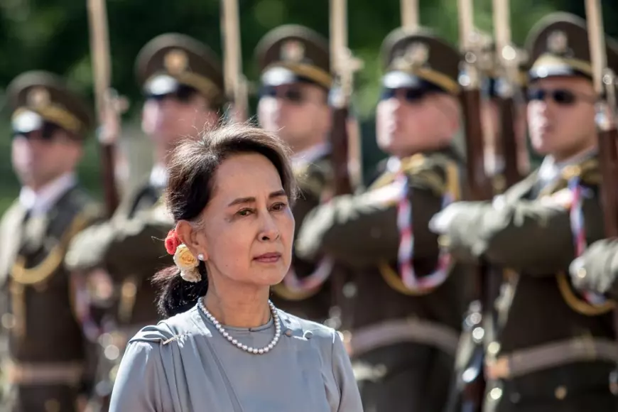 „Luptăm pentru democrație reală și nu vom da înapoi”. Interviu cu tinerii activiști din Myanmar, în luptă cu regimul militar care a preluat puterea