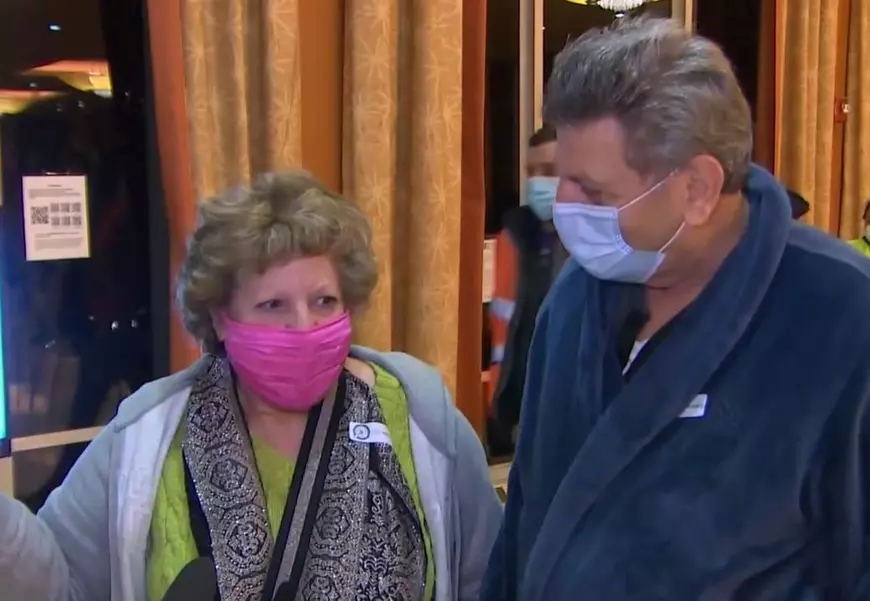 Mobilizare în toiul nopții. 1.600 de oameni au fost vaccinați în patru ore și jumătate, după ce sistemul de refrigerare al unei clinici s-a stricat