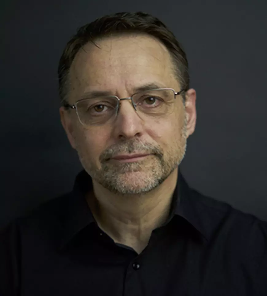 Familia francezului decedat, care a fost incinerat din greșeală în locul unui american, nu a primit niciun semn de la autoritățile române. „A fost un șoc”