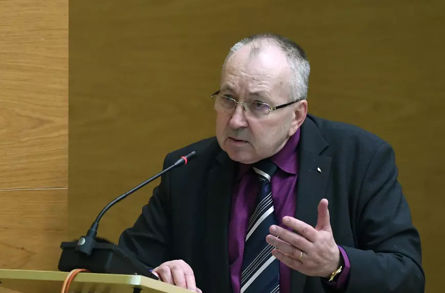 „Am pus mai multe pături!”. 10 manageri de spitale critică încălzirea din București, cei cu sisteme proprii sunt liniștiți