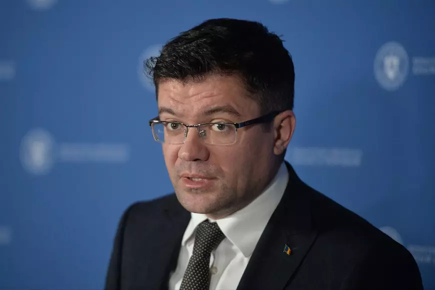 Spitalul mobil de la Lețcani, de 13 milioane de euro, stă închis de aproape o lună și nu poate funcționa iarna. În saloane sunt temperaturi negative