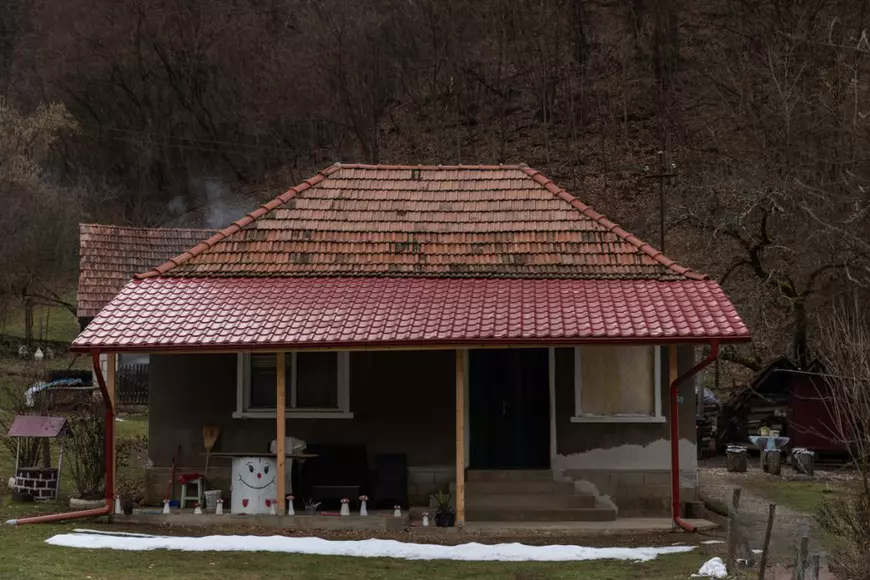 REPORTAJ. Zeci de medici de familie au murit de COVID și au lăsat în urmă localități fără niciun doctor. „E ruleta rusească”