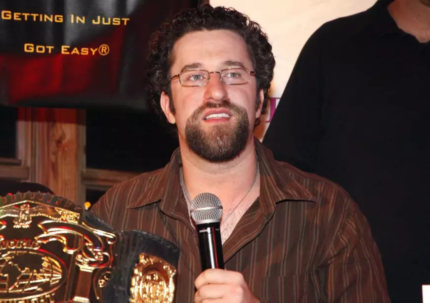 Dustin Diamond a murit la 44 de ani. „Screech” din serialul „Salvați de clopoțel” suferea de cancer - VIDEO