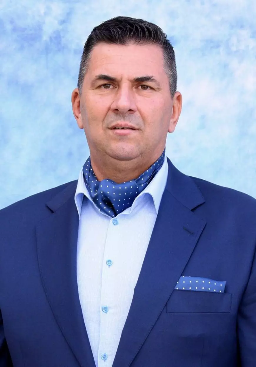 Complicitățile dezastrului ecologic din malul Dunării. Patronul e consilier PSD, iar primarul l-a cununat pe adjunctul Gărzii Naționale de Mediu!