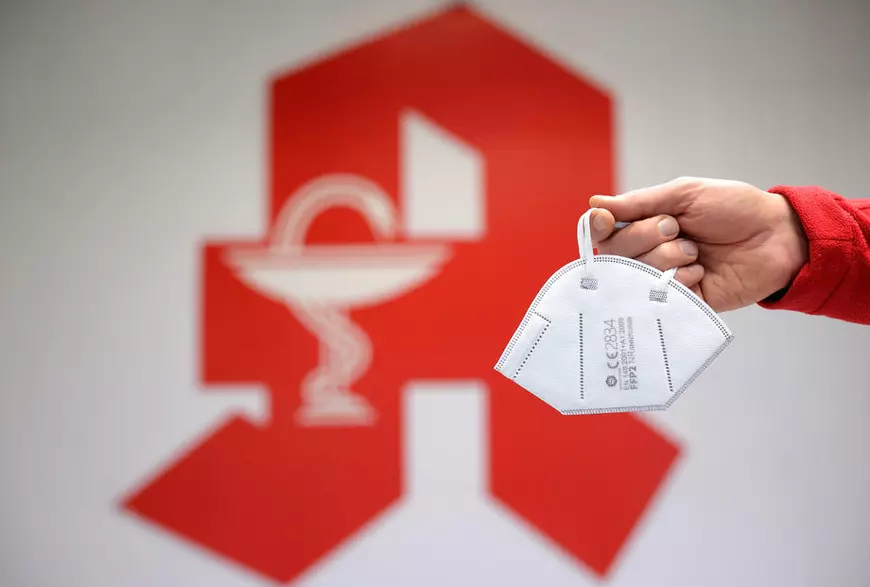 Cehia impune cetățenilor să poarte măști medicale de tip FFP2 sau FFP3 în unele zone. Alte două state din UE aplică deja măsuri similare