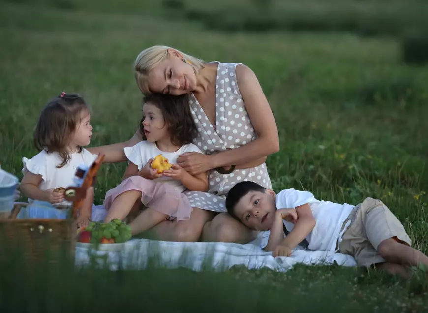 Decizia luată de Lavinia Petrea după nașterea celui de-al treilea copil. Soțul ei a avut un rol important. „Nu mi se pare normal să-i păcălești cumva”