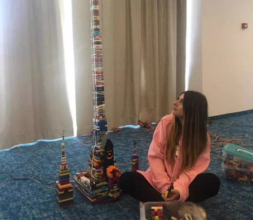 Aparate de radio, în loc de mărțișoare pentru bătrânii unui cămin din Vaslui. „Este o liniște apăsătoare acolo, unii nu mai știu ce zi este”
