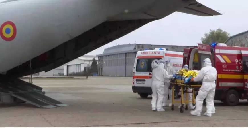 Cei doi bărbați cu arsuri grave după incendiul de la fabrica din Prahova, transferați în Bruxelles și Viena