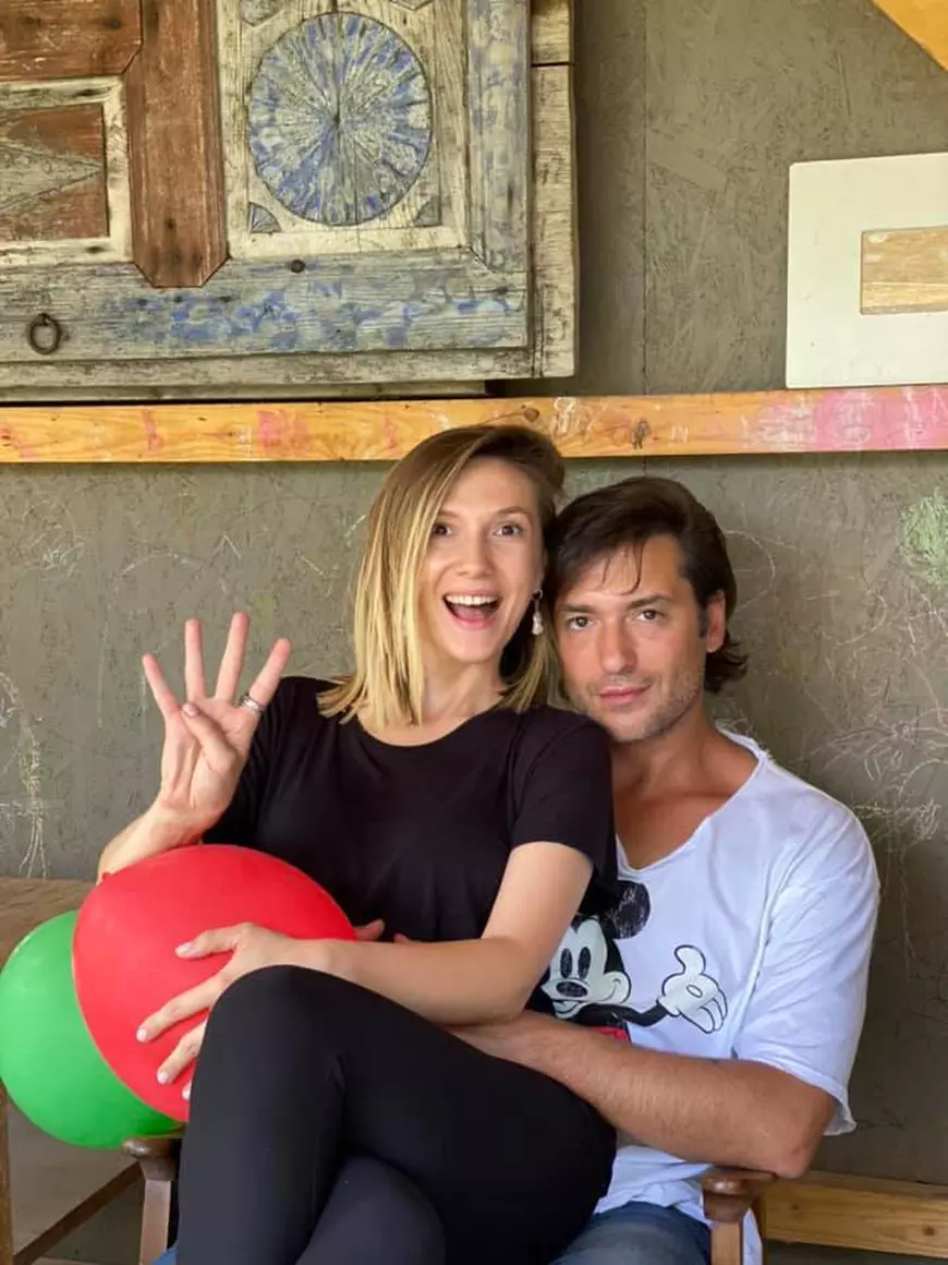 Radu Vâlcan a anunțat când va naște Adela Popescu. Cei doi vor deveni pentru a treia oară părinți de băiat