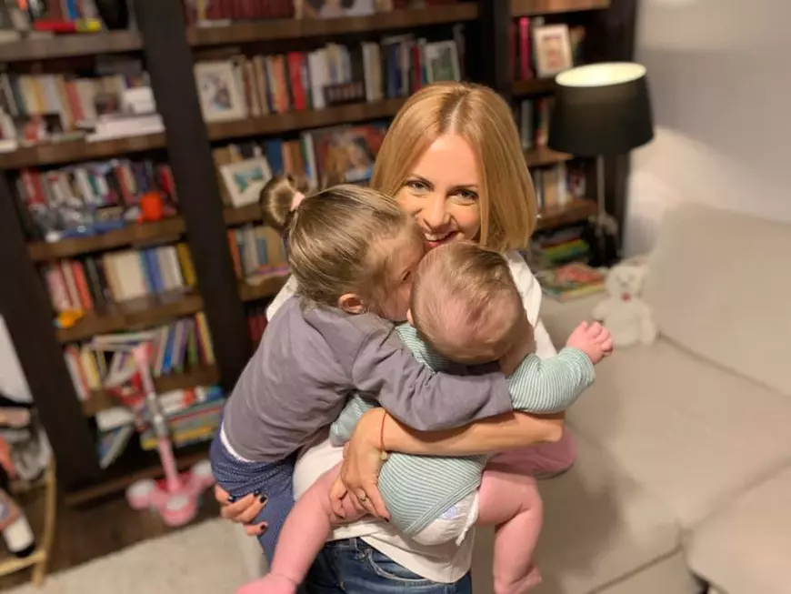 Simona Gherghe a rămas cu copiii acasă, din cauza carantinei. Recunoaște cât de greu îi e: „Am momente când pic, mă panichez”