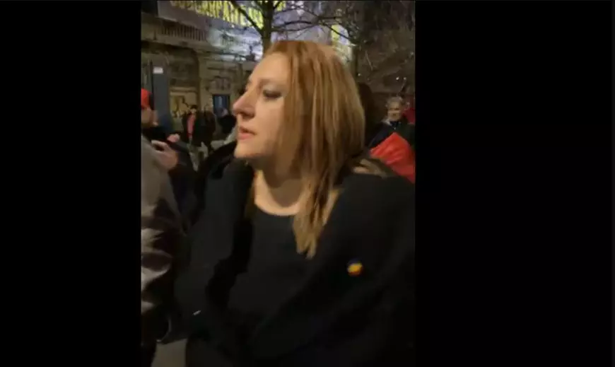 Proteste în București și mai multe orașe din țară, în timpul nopții, față de noile restricții impuse de autorități