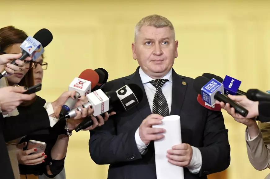 INTERVIU | Vicepreședintele PNL Florin Roman îi cere premierului Cîțu să poarte „o discuție serioasă” cu ministrul Voiculescu: „Ori ești solidar, ori pleci”