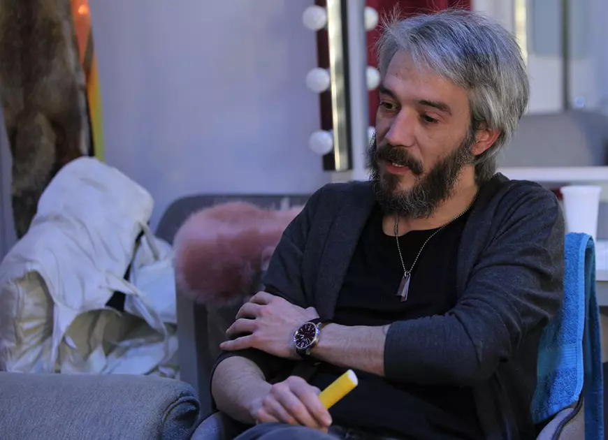 REPORTAJ | Cu Bucureștiul din nou în scenariul roșu, singura certitudine a actorilor de teatru e munca la repetiții. Cum arată ele?