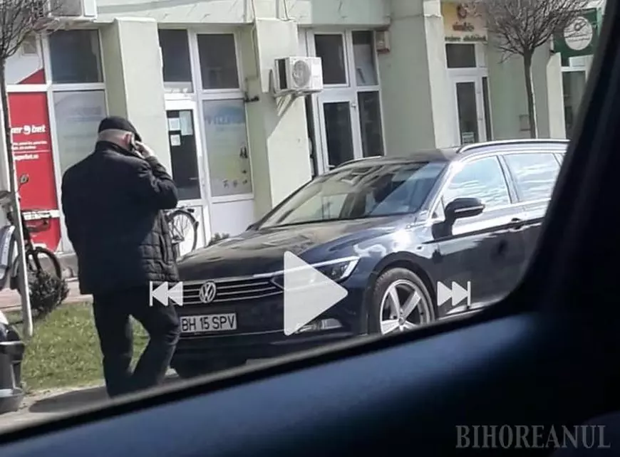 Primarul unui oraș din Bihor cu incidență mare a cazurilor Covid, filmat umblând fără mască: „M-ați prins! Am greșit”