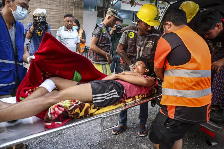 „Am învățat pe YouTube să tratez rănile provocate de împușcături”. Jurnalul unui medic din Myanmar, țara în care armata a ucis zeci de oameni într-o zi