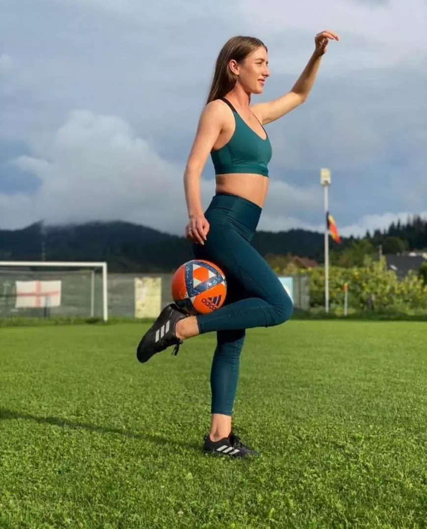 Cine este Andreea Lodbă, noua concurentă de la „Survivor România” 2021. Are 25 de ani și este actriță