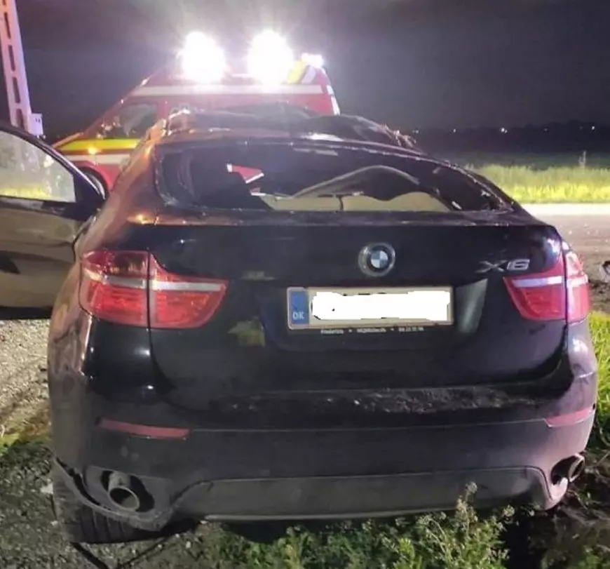 Șoferul BMW-ului X6 în care au murit doi tineri, la Baba Ana, a fost arestat. Bolidul s-a rostogolit 300 de metri