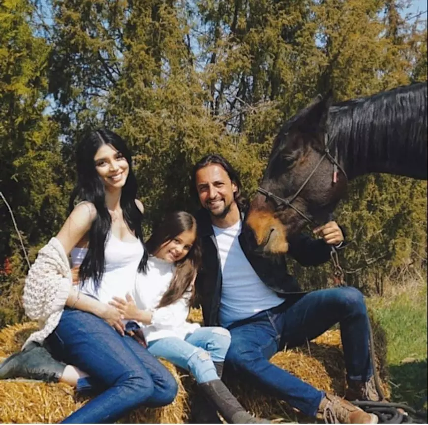 Denis Ștefan, tată pentru a doua oară. Soția Cristina e însărcinată: „Familia se mărește”