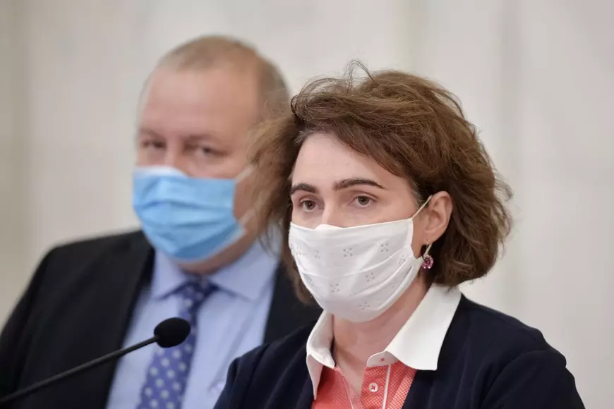 Cum vrea șefa Comisiei Juridice de la Senat să o pedepsească pe Diana Șoșoacă