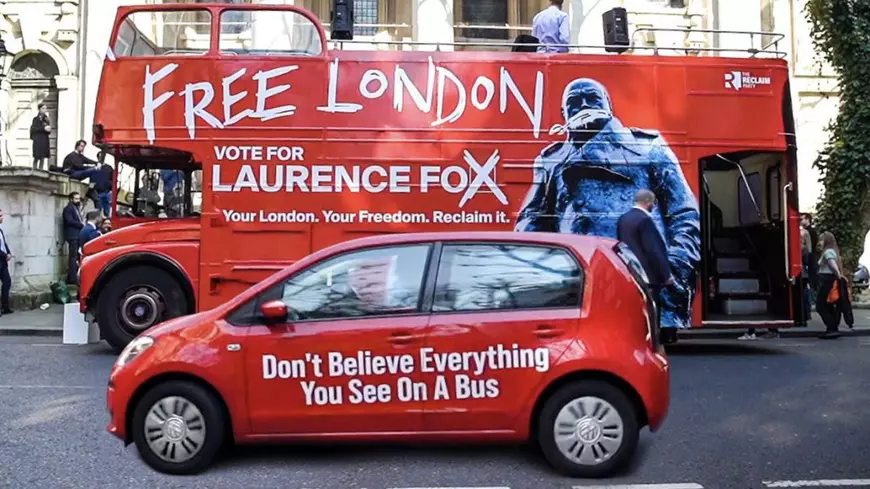 Interviu cu un tânăr celebru pe YouTube care candidează la Primăria Londrei. Mesajul lui către votanții români: "Nu mă votați!"