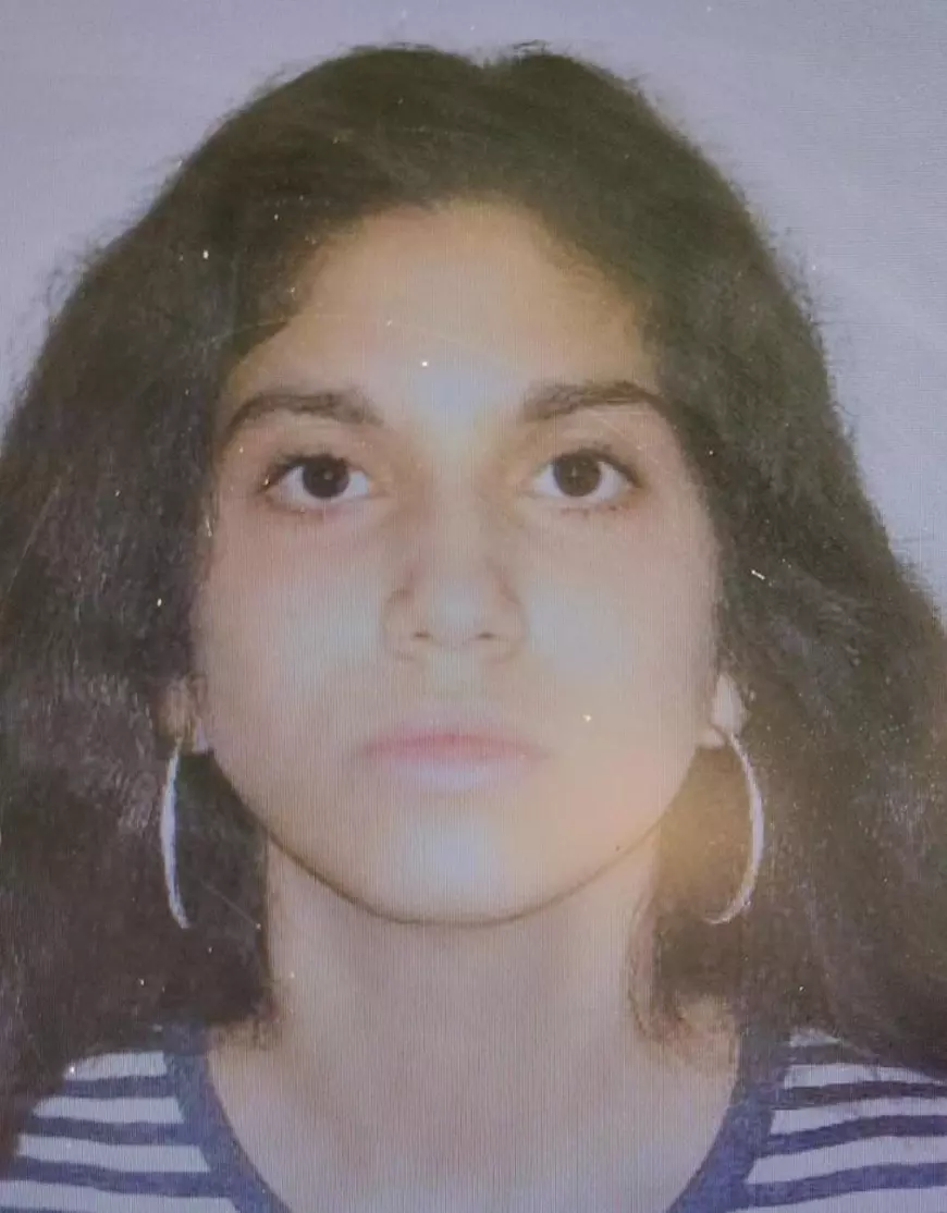 Cinci adolescente, cu vârste între 13 şi 17 ani, căutate de poliţişti, după ce au fugit dintr-un centru de plasament din Botoşani