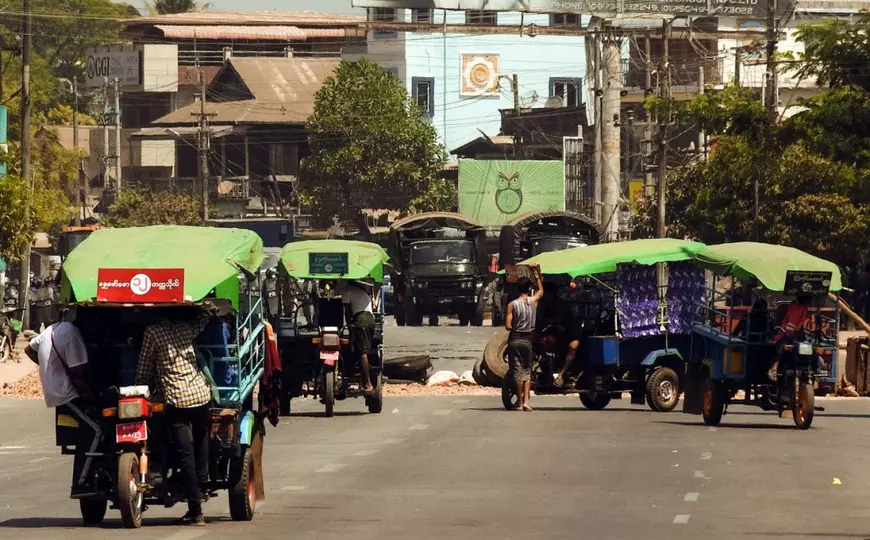 Armata din Myanmar le cere rudelor celor uciși 85 de dolari pentru recuperarea cadavrelor