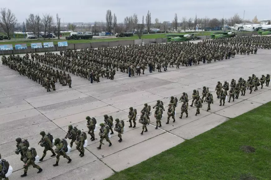 „Dacă Rusia își mobilizează armata și refuză să explice ce se întâmplă, la ce să ne mai așteptăm? Răspunsul este: la orice”