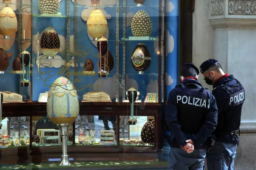 „Bucuria Învierii nu se mai exprimă decât şoptit”. Paștele catolic, marcat de restricții și carantină în Europa