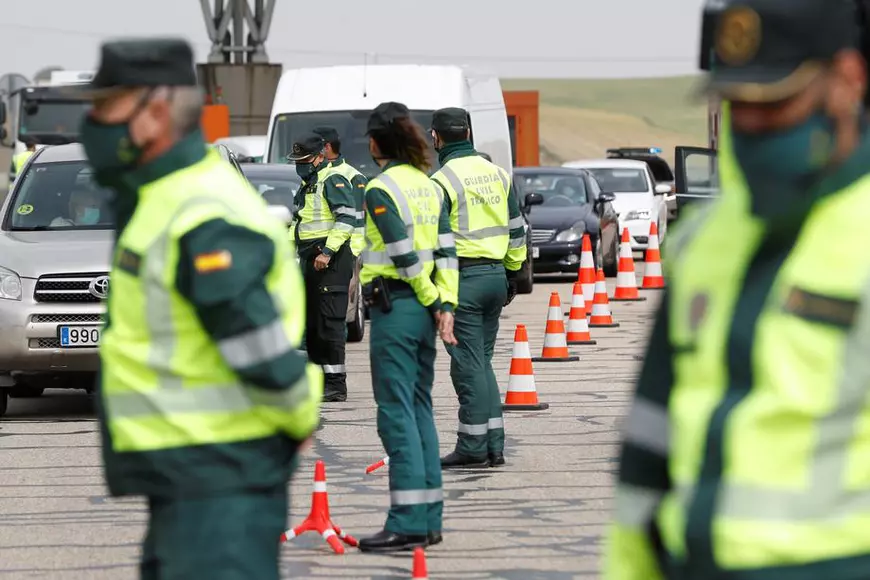 „Bucuria Învierii nu se mai exprimă decât şoptit”. Paștele catolic, marcat de restricții și carantină în Europa