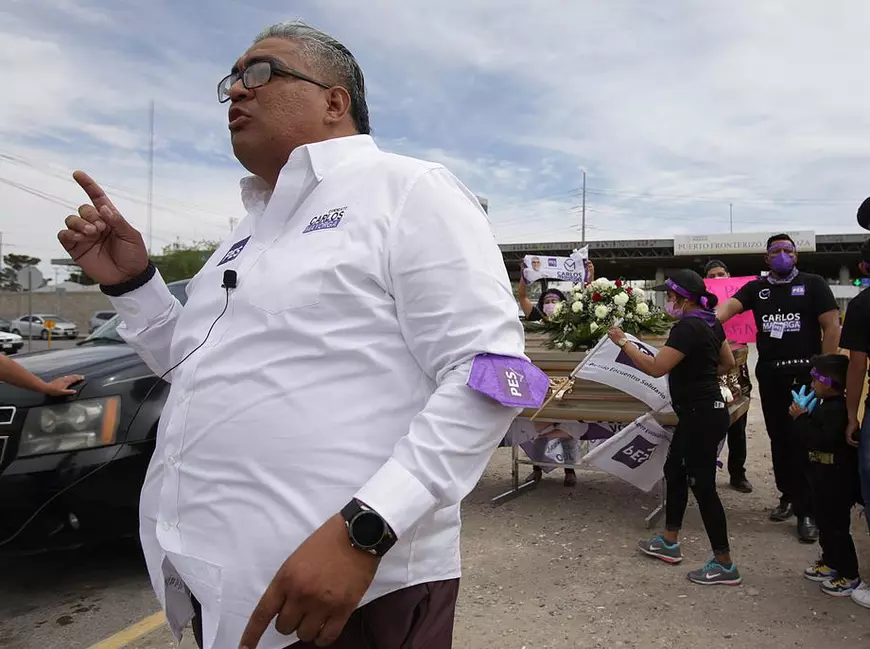 Un candidat la alegerile regionale din Mexic și-a lansat campania electorală dintr-un sicriu