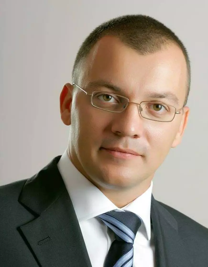 Un fost deputat, achitat într-un dosar de spălare de bani. DIICOT l-a acuzat că transferase bani pe numele fostei sale secretare
