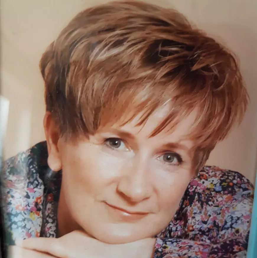 Un văduv îndurerat din Germania a plantat un pom în cenușa soției sale: „Irmgard înflorește în grădină”