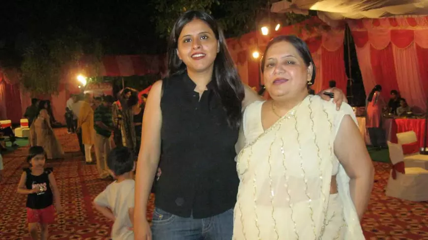 „I-a ucis COVID-ul sau sistemul?” O arhitectă din India a ținut un jurnal pe Twitter cu lupta ei pentru a-și salva părinții