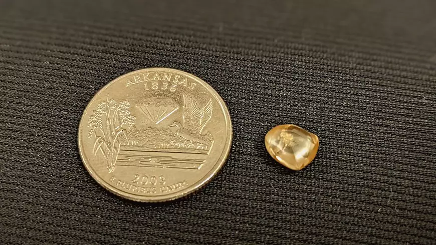 Un bărbat din SUA a călătorit în toată țara ca să extragă un diamant pentru inelul de logodnă al iubitei sale. „Speram doar unul mic”