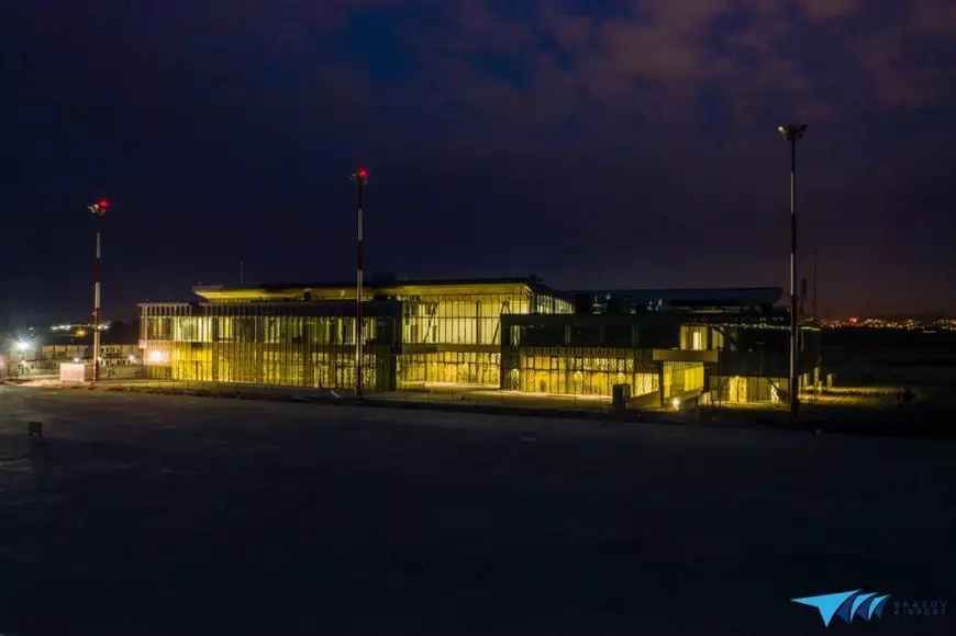 Avioanele vor ateriza pe aeroportul din Brașov dirijate de la 400 km, din turnul de la Arad