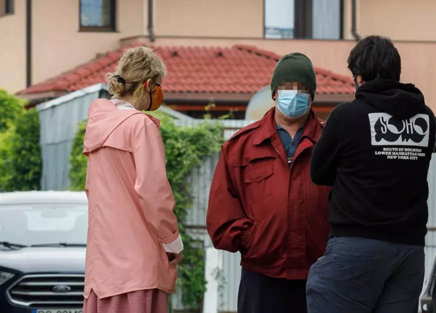 Copiii care își arată abuzatorii. S-a întors la școala din Bacău și l-a confruntat pe administratorul care a agresat-o sexual pe când avea 12 ani