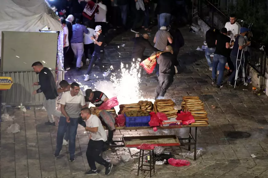 A doua noapte de violențe în Ierusalim: Zeci de persoane rănite