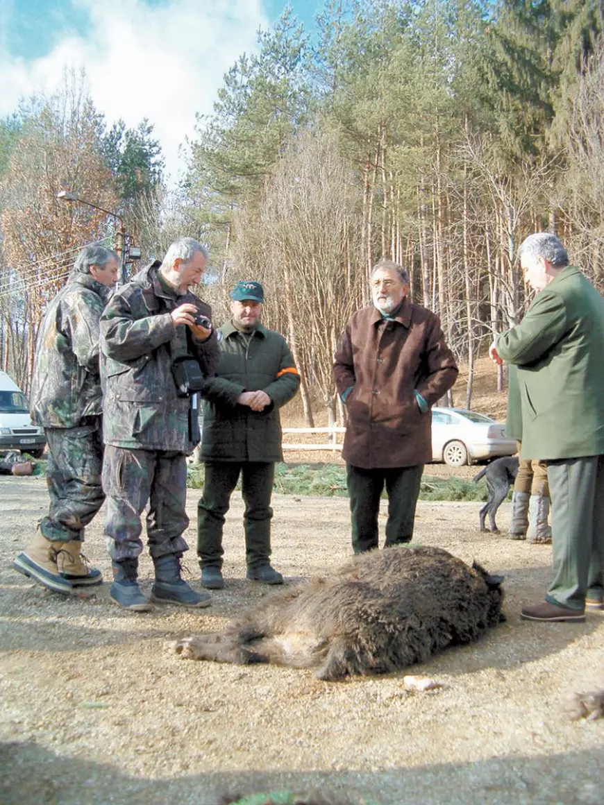 Cine sunt vânătorii din sportul românesc. „Dacă-i un cerb bătrân, decât să-l prindă lupul să-l mănânce, mai bine îi trag eu un glonț”