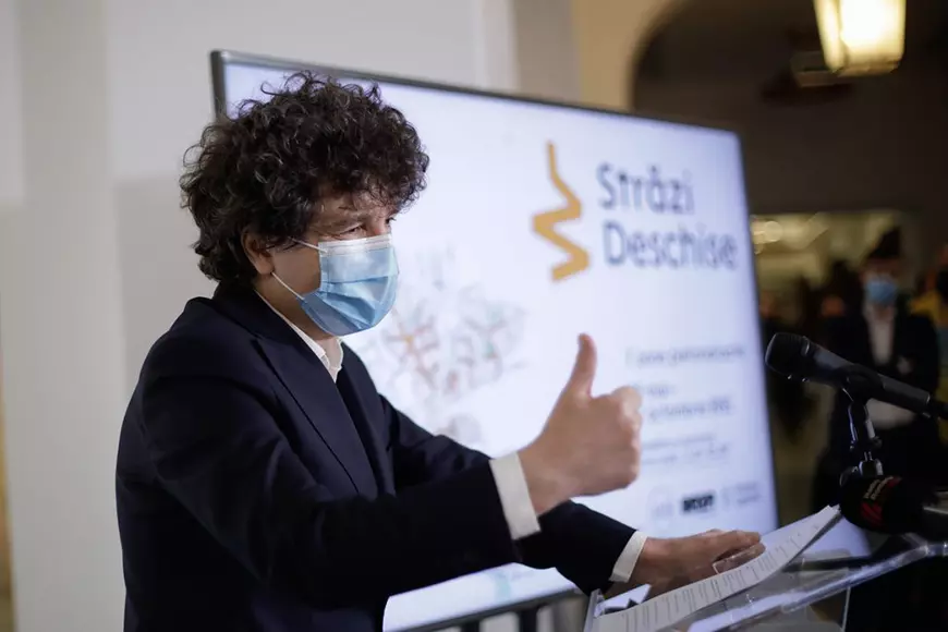 Cum arată primarul Nicușor Dan după ce s-a tuns. „Am primit reproșuri de la multă lume”