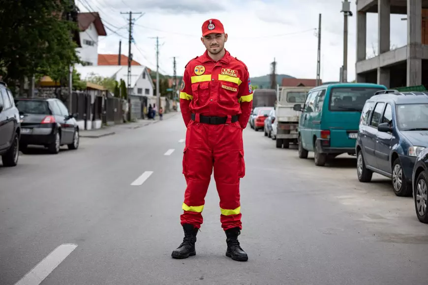 REPORTAJ. Acasă la primul bulibașă care s-a vaccinat: „Și din comunitatea românilor au prins curaj când ne-au văzut pe noi“