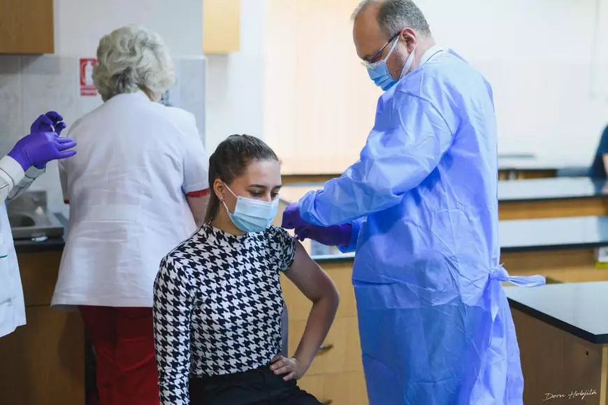 Cât de aproape ne-au adus maratoanele de ținta de 5 milioane de vaccinați până la 1 iunie. „Noi credem că vom atinge ţinta”