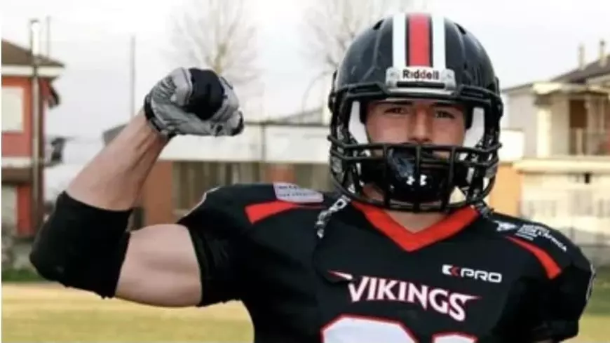 Imagini cu mașina în flăcări în care a murit Valentin, în Italia. Tânărul din Suceava avea 23 de ani