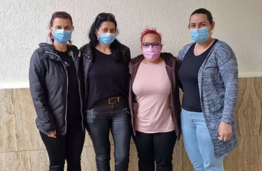 255 de kilometri parcurși și peste 600 de oameni vaccinați. Cum arată ziua unei echipe de vaccinare din Alba